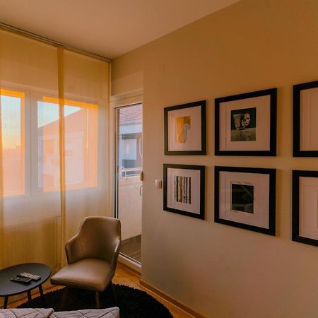 Nar Royalton Accommodation Ni المظهر الخارجي الصورة