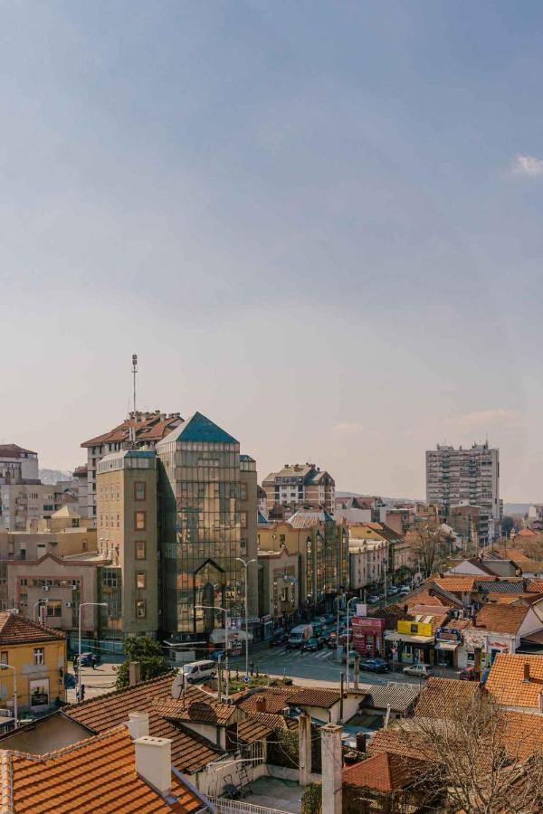 Nar Royalton Accommodation Ni المظهر الخارجي الصورة